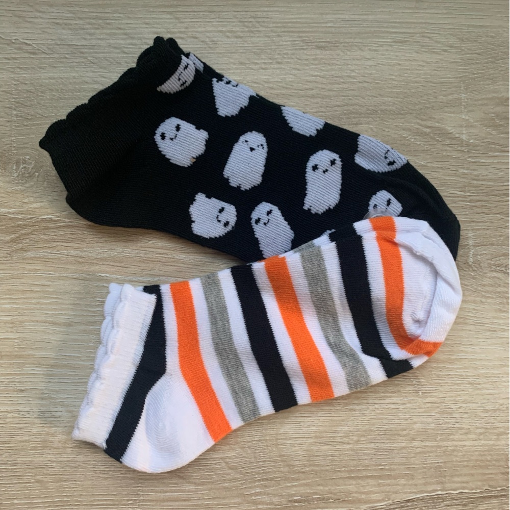 Women’s Halloween Socks- 2 Pairs Fits Shoe Size 4-10